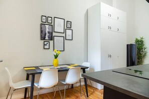 Dining space in the kitchen