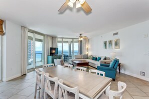 Dining Room 1.1