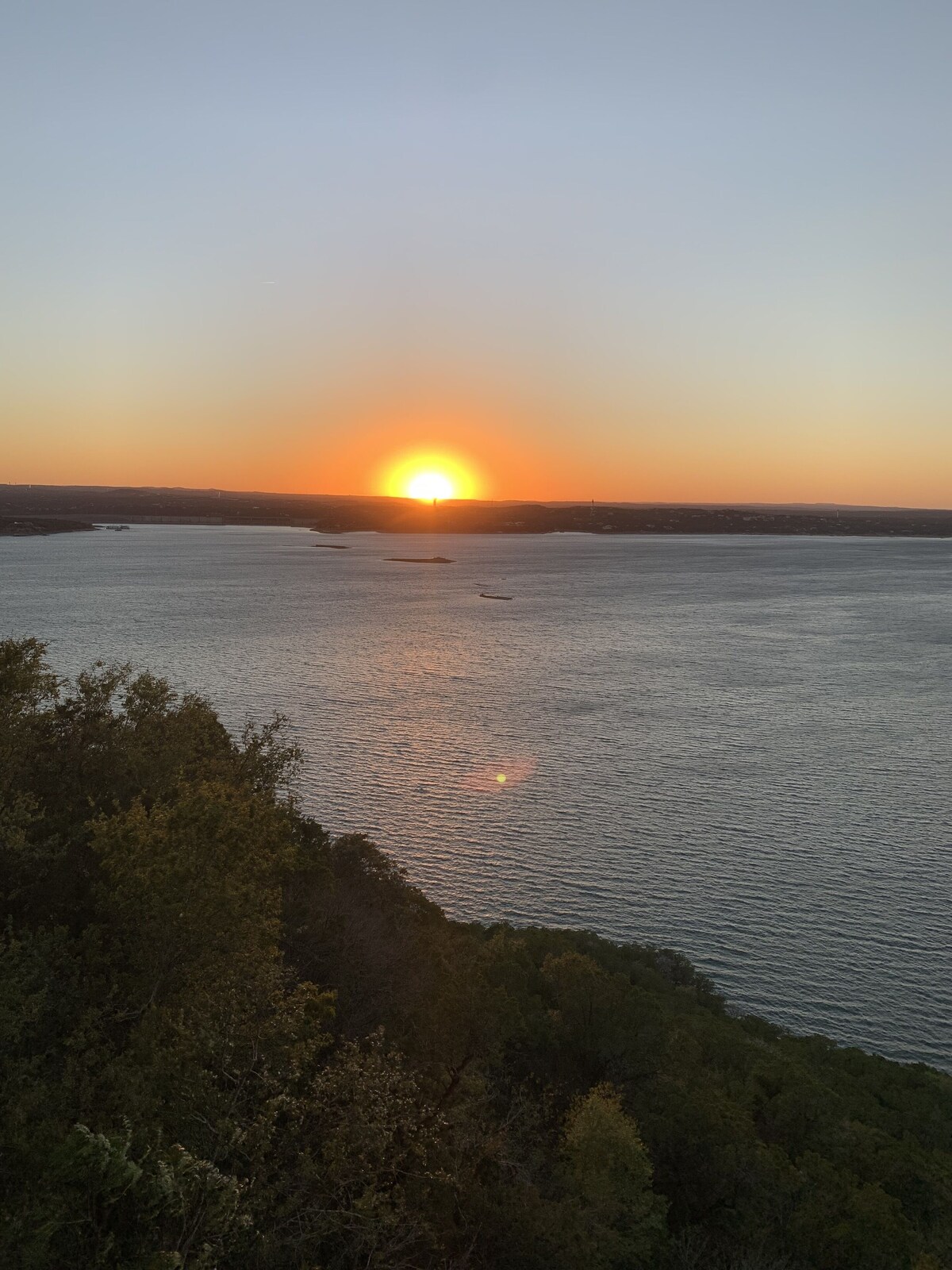 2 wooded acres on beautiful Lake Travis!
