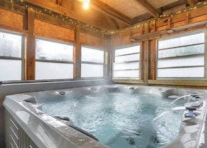 Private new hot tub