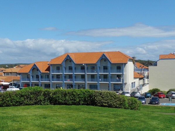 Your beautiful holiday rental is great in any season.