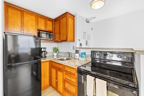 Prepare delicious meals in your fully equipped kitchen!