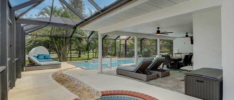 Welcome to Our Vacation Rental With a Heated Pool and Spa in Kings Lake of Naples, Florida