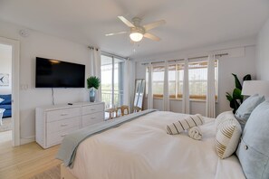 Bedroom 1 - King