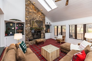Tons of windows to enjoy the view and easy access to the outdoors and lamps with USB ports.