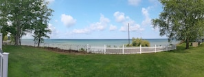 Stunning 180° views of Lake Erie