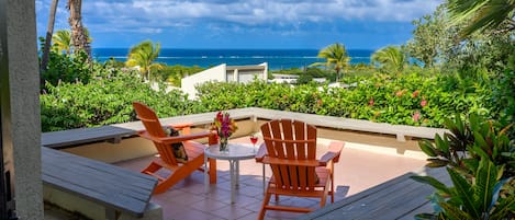 Welcome to Villa Maya - patio w/ a view!