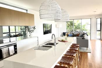 McCrae Beach Luxury Family Escape