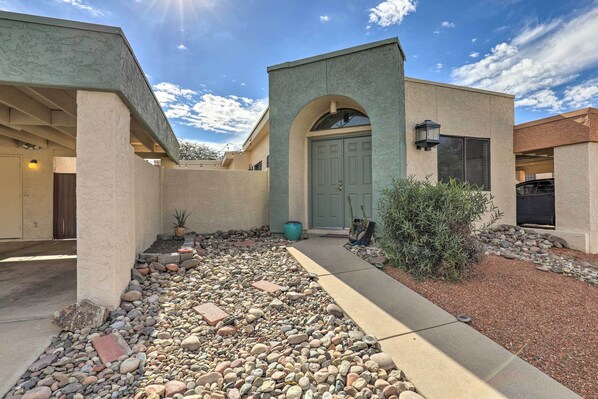 Tucson Vacation Rental | 2BR | 2BA | 1,150 Sq Ft | Step-Free Access