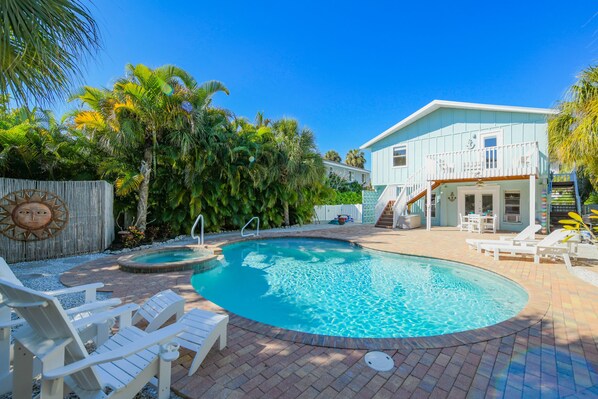 Private Pool and Spa