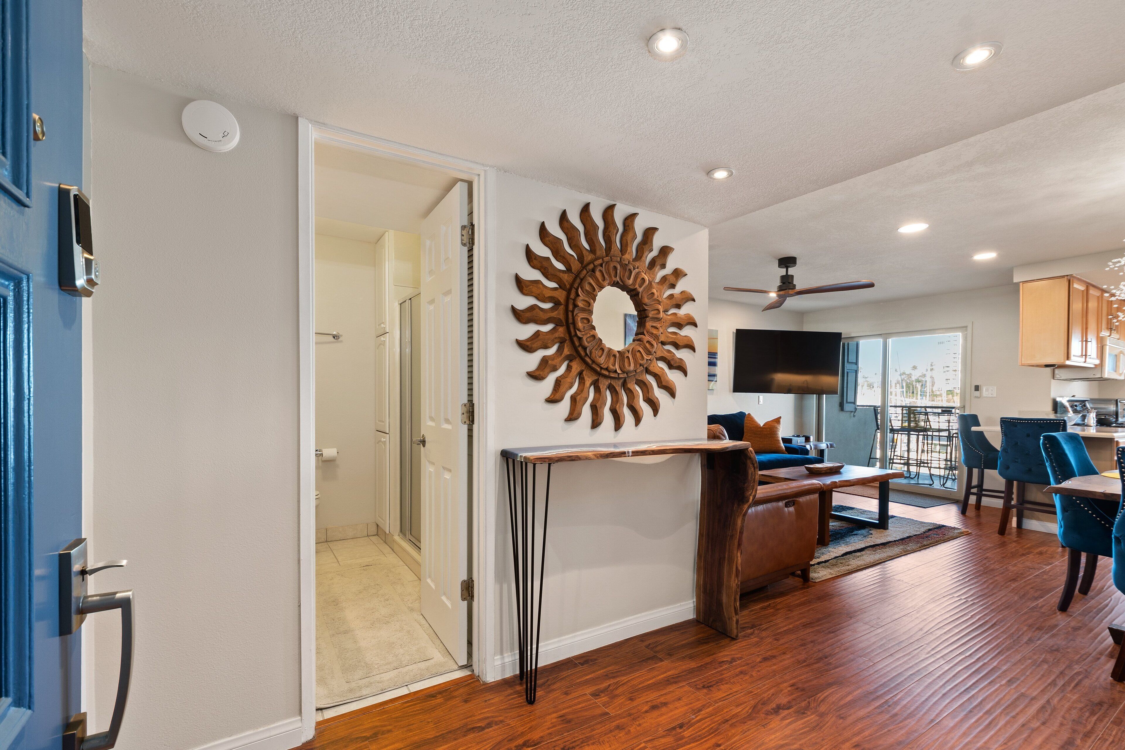 Beachfront Condo w/Partial A/C, Lanai, Ocean Views, Free