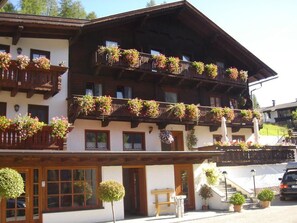 Oberer Gollmitzer, Ferienhof