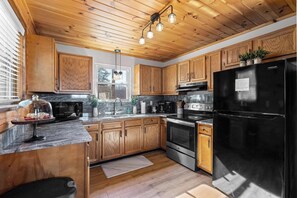 Fully equipped kitchen