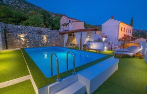 pool