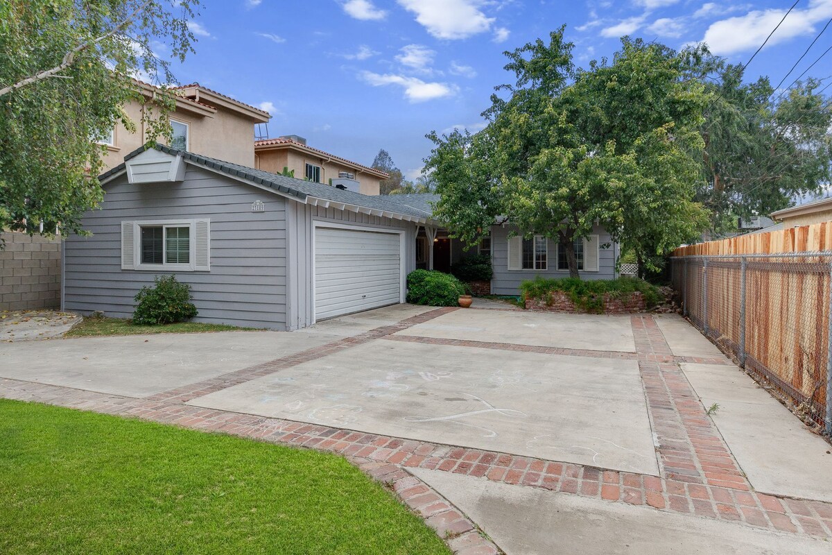 Woodland Hills Zen Modern