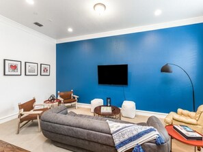 Comfortable living room with seating for everyone. 
