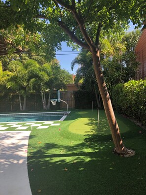 Sport court