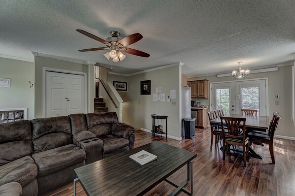 Main level living room with 65" Smart HDTV