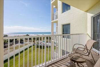 Wake Up to Waves & Gulf Breezes