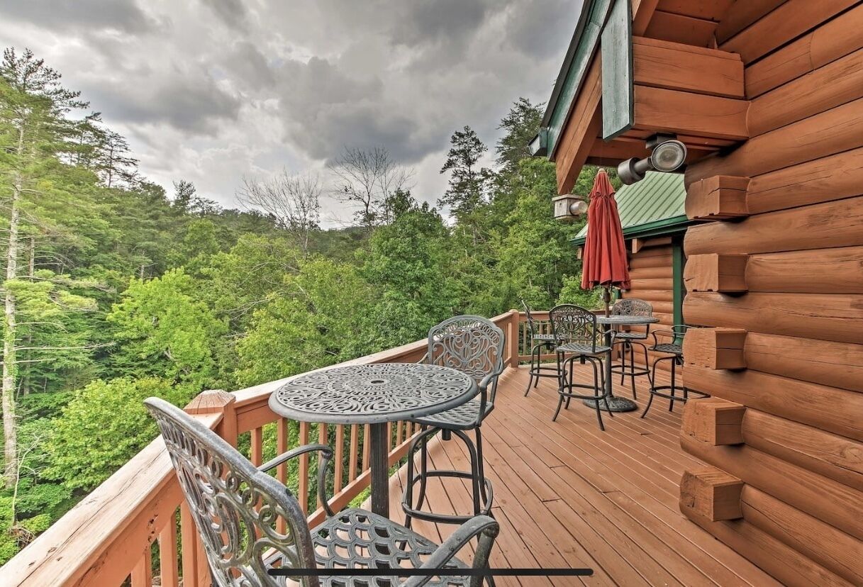 River Runners Retreat | Cozy Blue Ridge Mountain Cabin