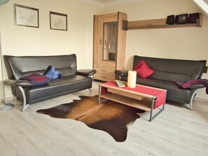 Ferienwohnung "Bacchus" (50qm) mit kostenfreiem WLAN-Wohnzimmer