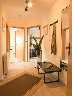 Ferienwohnung "Bacchus" (50qm) mit kostenfreiem WLAN-Flur