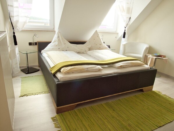 Ferienwohnung "Bacchus" (50qm) mit kostenfreiem WLAN-Schlafzimmer