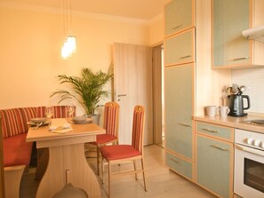 Ferienwohnung "Silvaner" mit Balkon-Küche