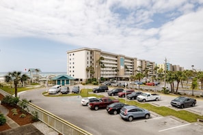 Azure #223 Balcony View