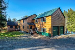 Exterior of Dodge Lodge