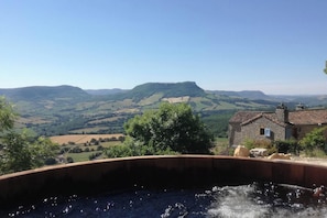 Jacuzzi