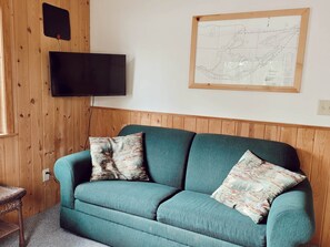 Cabin 8 | Living Area (1)