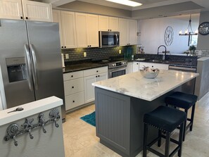 Newly updated modern kitchen with new appliances. 