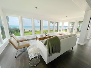 Enjoy your morning coffee with a million dollar view. We just added this cozy, brand new furniture for you