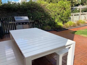 Outdoor dining with BBQ