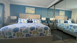 King size bed 