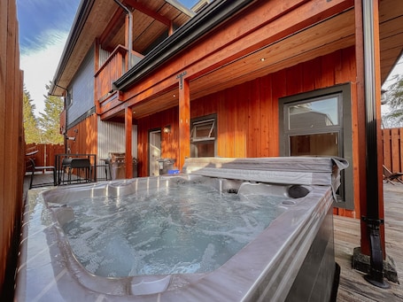 Backyard Hot tub