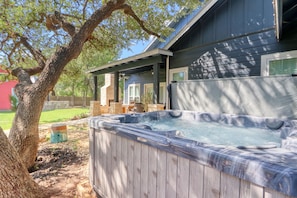 Bain à remous extérieur
