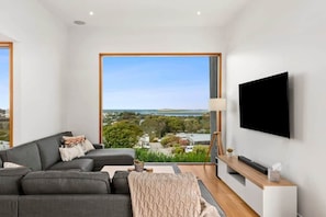 Spacious, light-filled, open plan concept celebrates its south-facing aspect