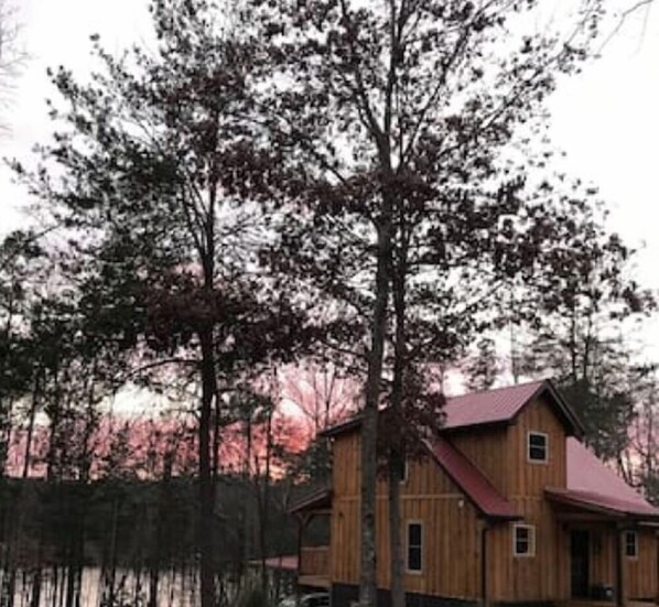 Pap’s Place on Lake Hartwell