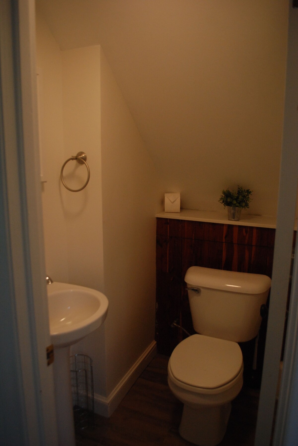 renovated 2 bedroom cozy apartment