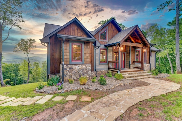 High Ridge Lodge- Epworth GA