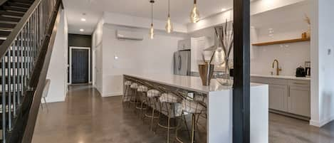 Kitchen and dining area. 