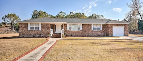 Moncks Corner Vacation Rental | 4BR | 3BA | 2,278 Sq Ft | Steps Required