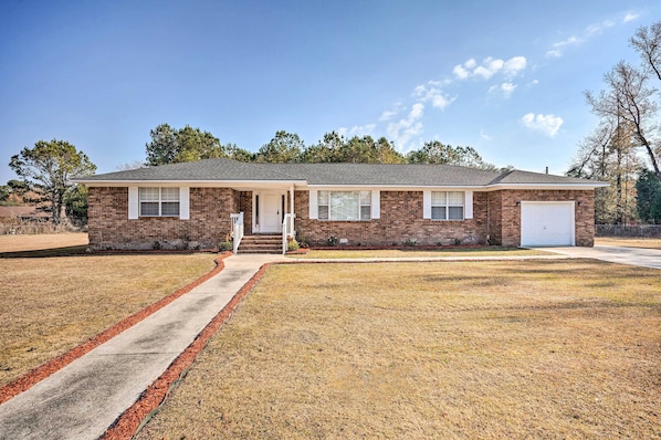 Moncks Corner Vacation Rental | 4BR | 3BA | 2,278 Sq Ft | Steps Required