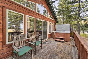 Furnished Deck | Private Hot Tub
