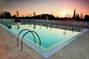 Holiday Home Swimming Pool