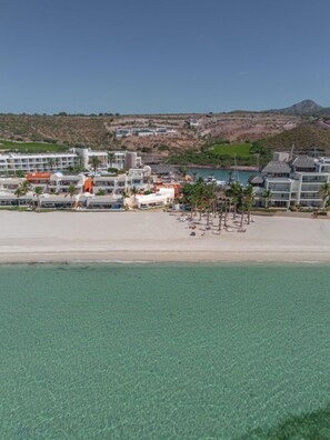 Beachfront Villa Location