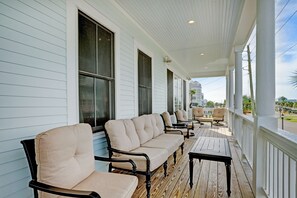 Large front patio to relax and enjoy the views