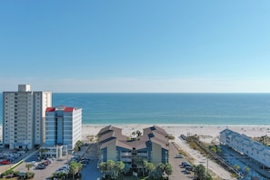 Escape to the coast and soak up the sun. This is what vacation dreams are made of.